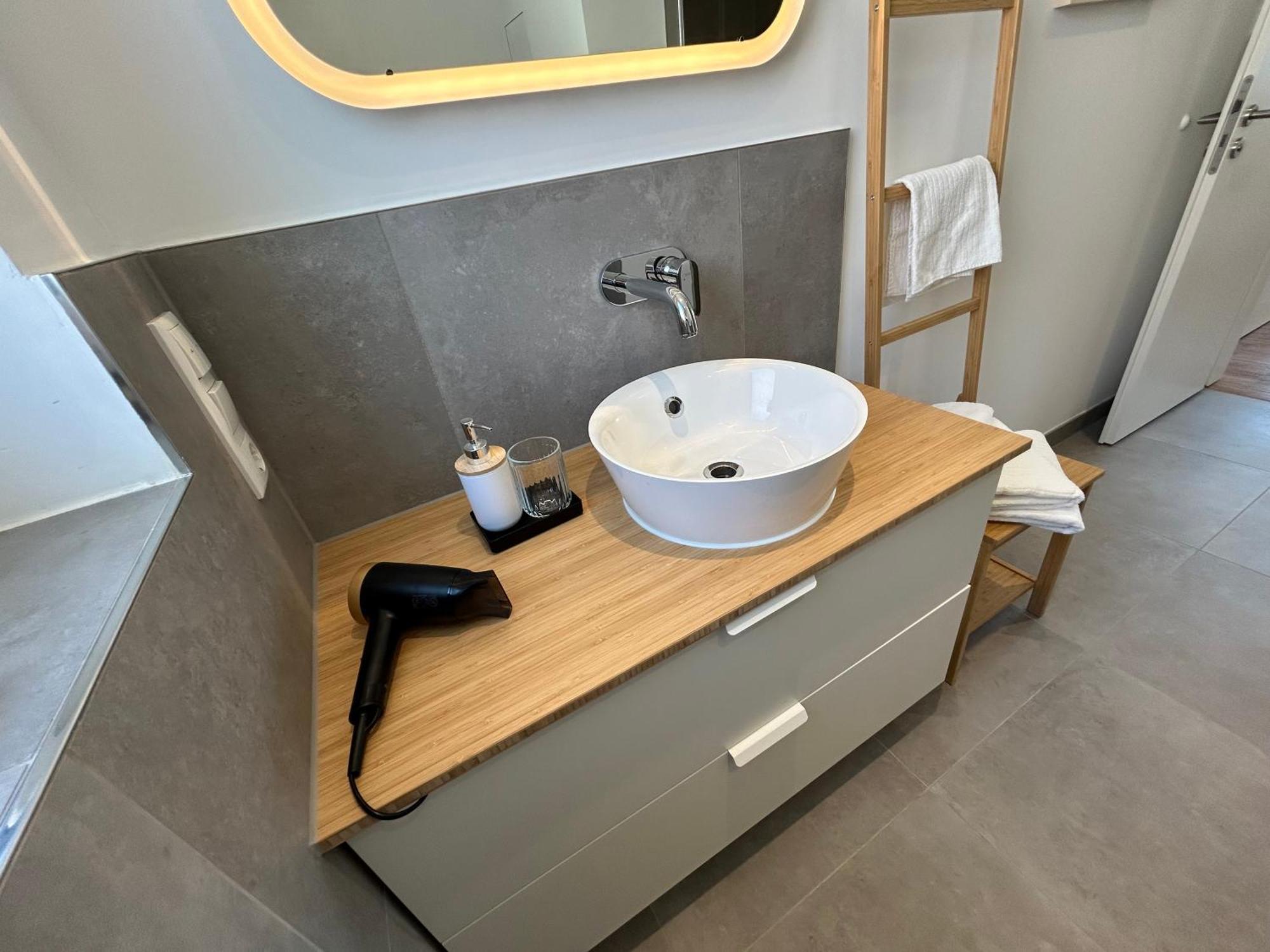 Апартаменти Neues Trendy Dachgeschossloft Ганновер Екстер'єр фото